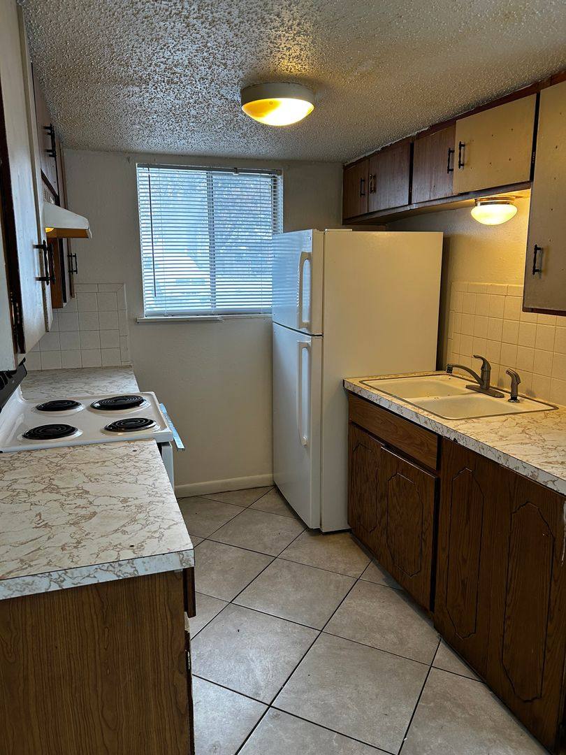 Apartment for rent at 2100 Carlton St, Springdale, AR 72762