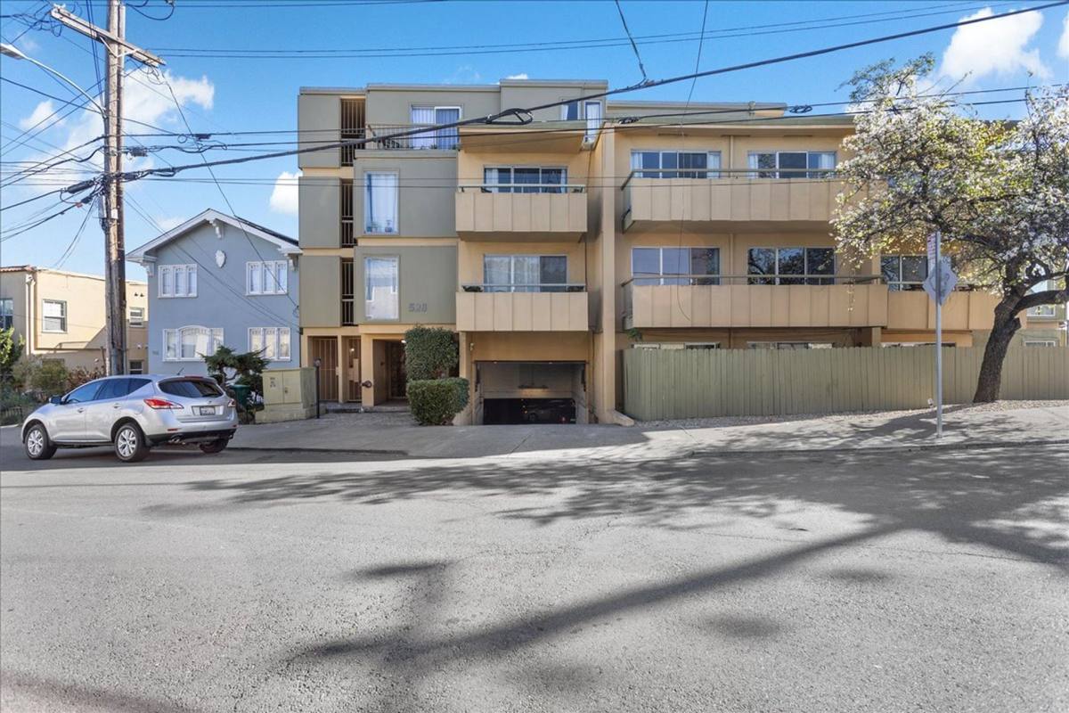 Apartment for rent at 528 Merritt Ave, Oakland, CA 94602