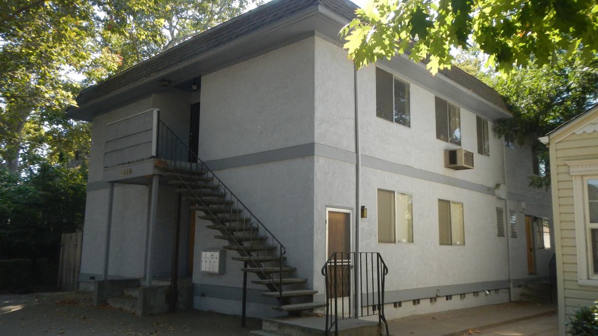 Apartment for rent at 2126 15th St, Sacramento, CA 95818