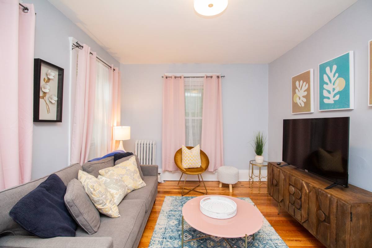 Apartment for rent at 636 Washington St #5, Brookline, MA 02446