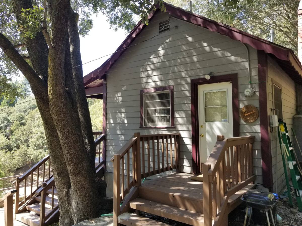 House for rent at 501 Sunset Lane, Crestline, CA 92325