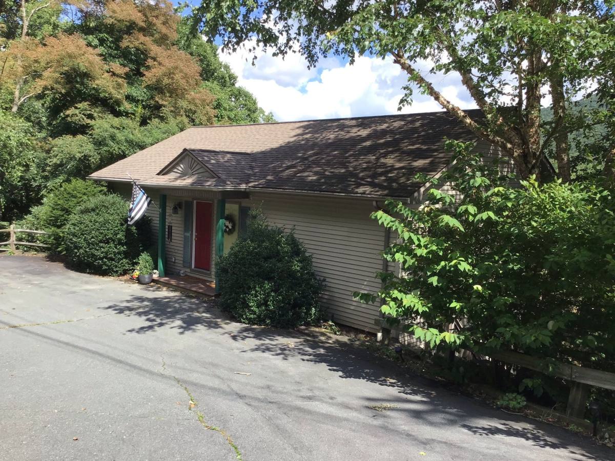 Apartment for rent at 11853 Highway 105 S, Banner Elk, NC 28604