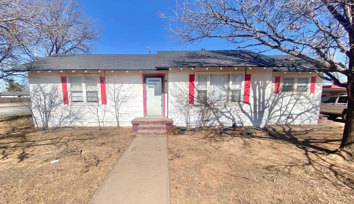 Apartment for rent at 2418 40th St, Lubbock, TX 79412