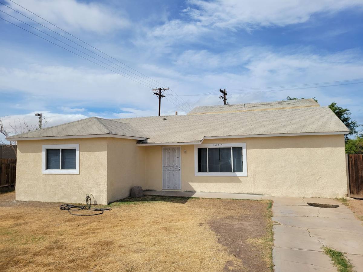 House for rent at 1098 Rose Ave, El Centro, CA 92243