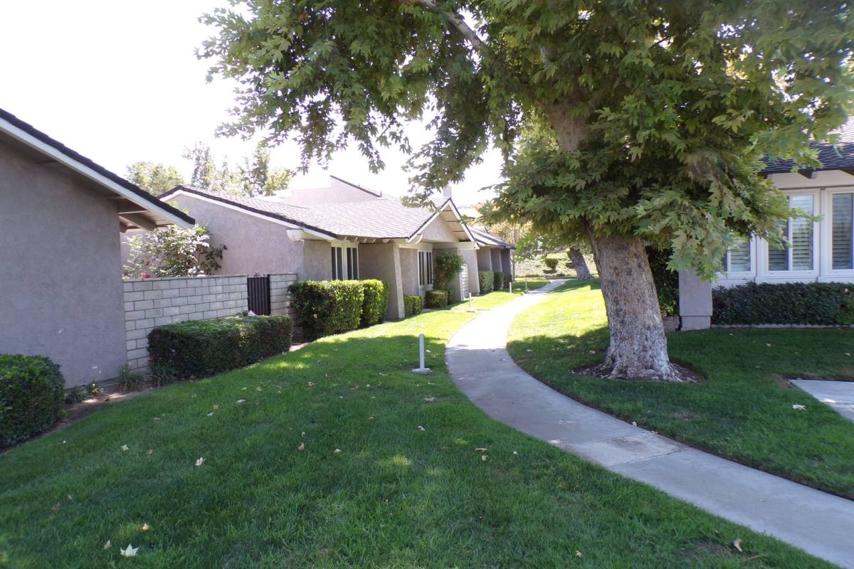 Apartment for rent at 11414 Benton St, Loma Linda, CA 92354