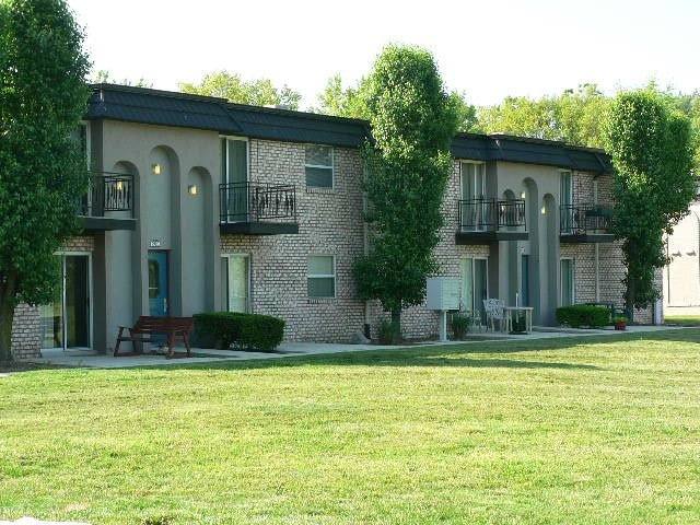 Apartment for rent at 9920 Merito Dr, Saint Louis, MO 63128