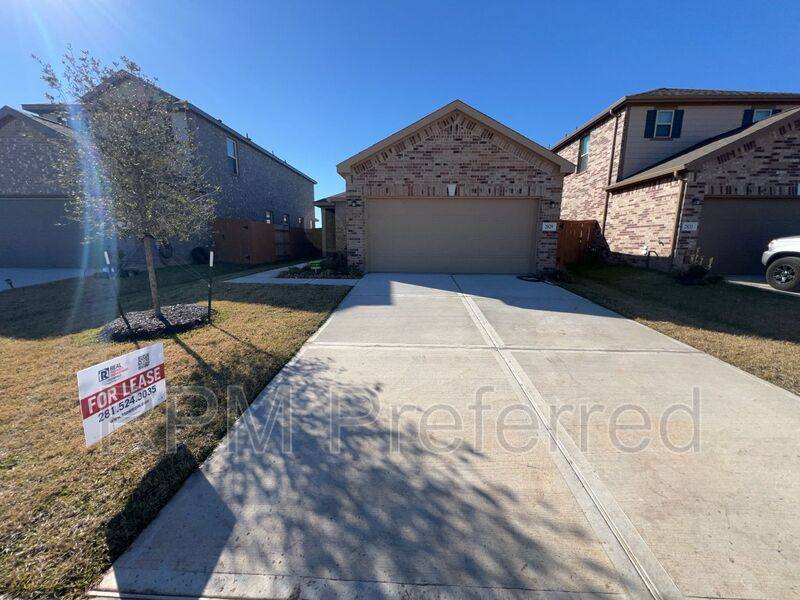 House for rent at 2829 Shimmer Edge Dr, Katy, TX 77493