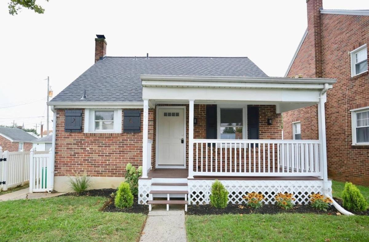 House for rent at 1217 E Poplar St, York, PA 17403