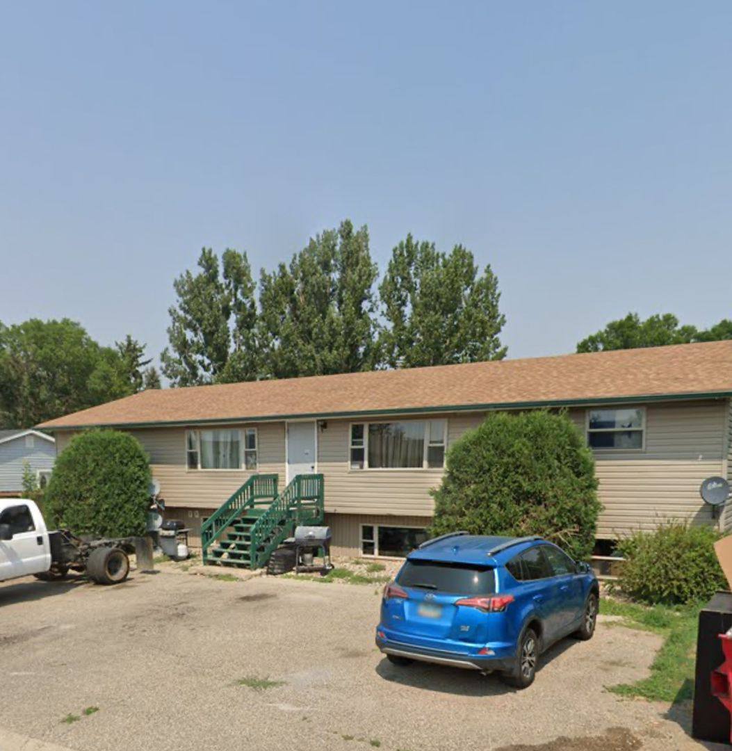 Apartment for rent at 409 Parkway Dr, Burlington, ND 58722