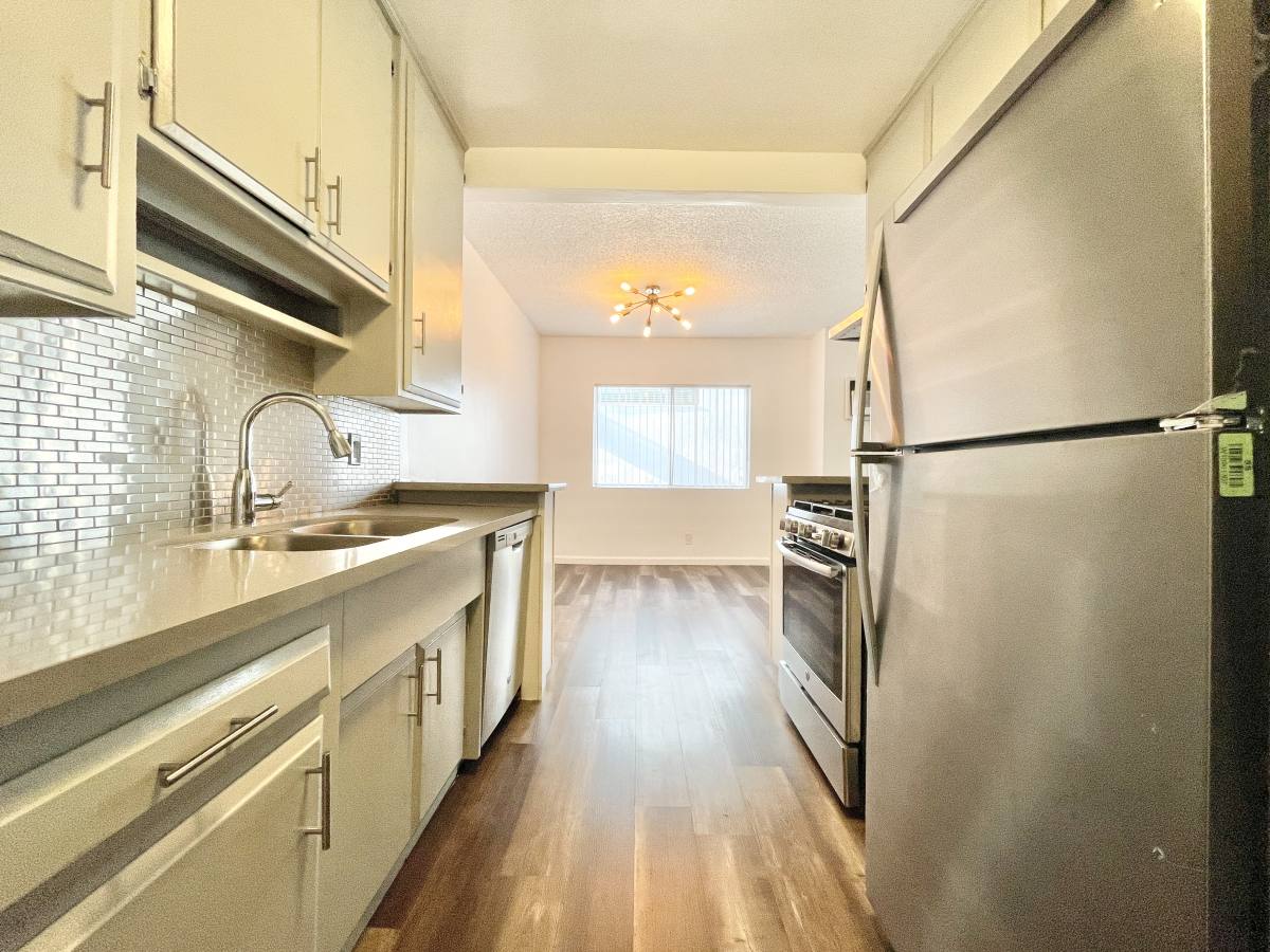 Apartment for rent at 1037 N Harper Ave #9, Los Angeles, CA 90046