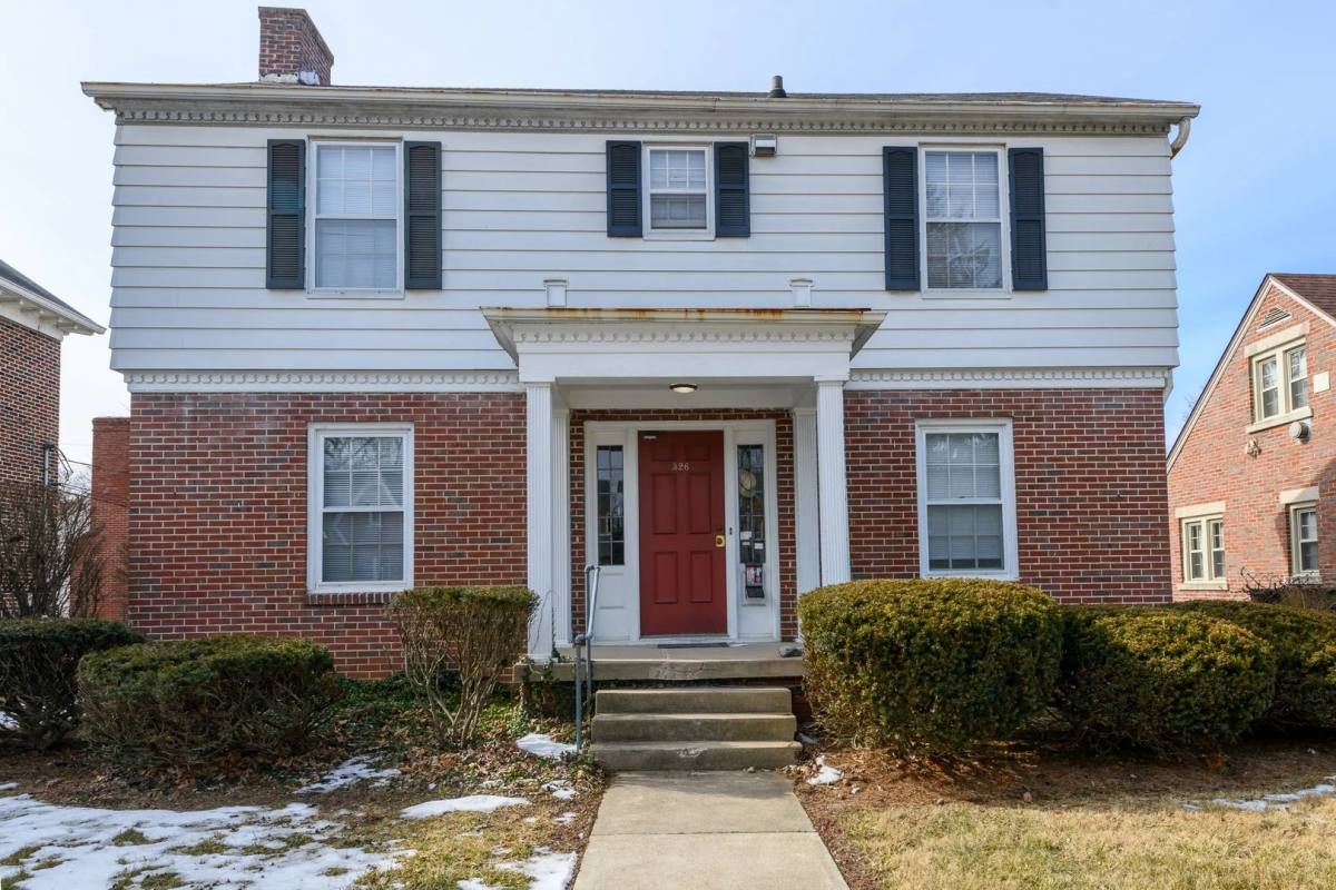Apartment for rent at 326 S Eagleson Ave, Bloomington, IN 47401