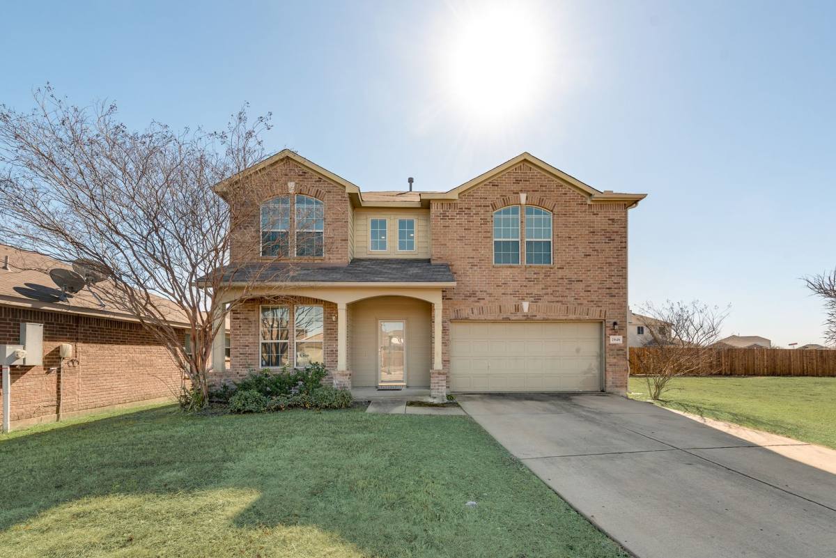House for rent at 2048 Gardenia Dr, Forney, TX 75126