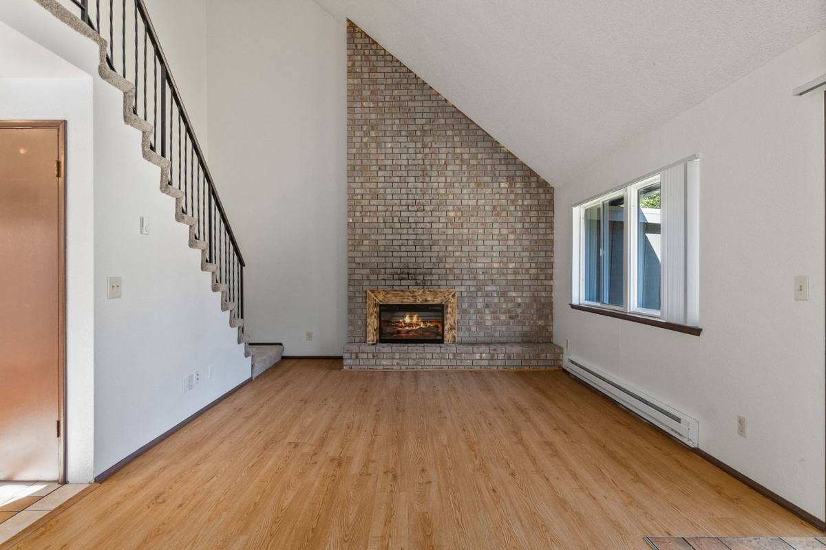 Townhouse for rent at 8408-8430 Prine Villa Lane SW, Olympia, WA 98512