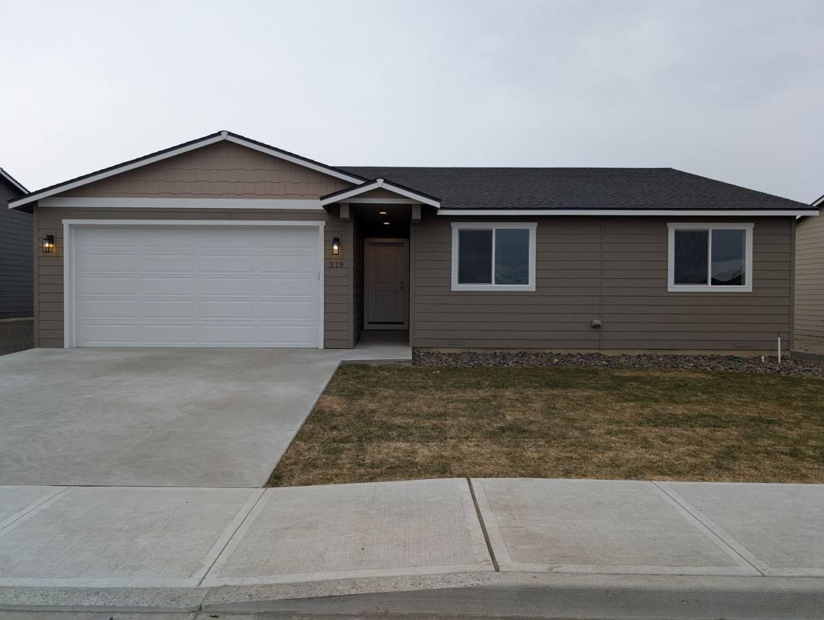 House for rent at 319 S Nevada Ave, East Wenatchee, WA 98802