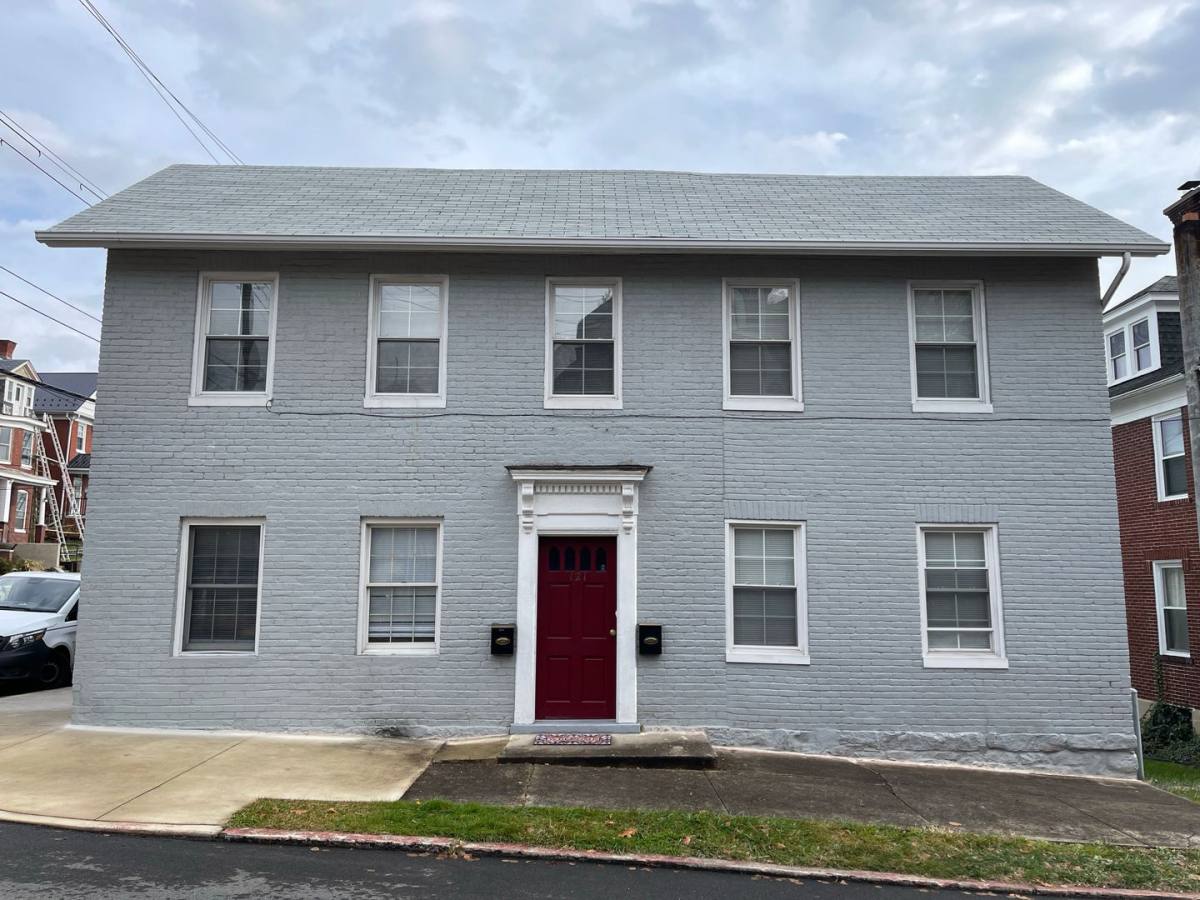 Apartment for rent at 121 N Allegany St, Cumberland, MD 21502