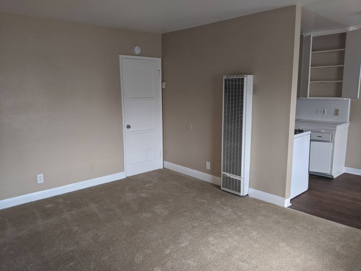 Apartment for rent at 1887 Locust Ave, Long Beach, CA 90813