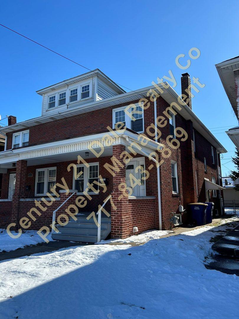 House for rent at 526 W Jackson St, York, PA 17401