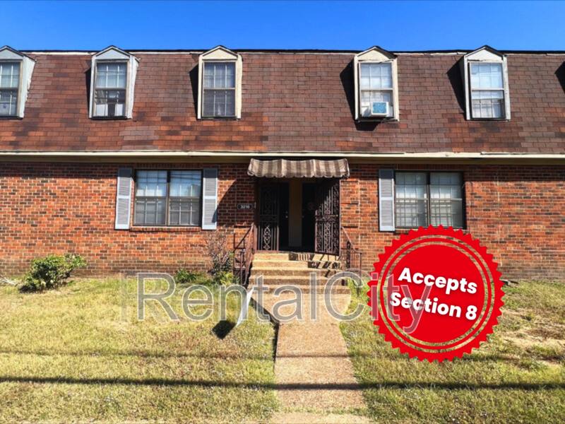 Townhouse for rent at 3216 S Mendenhall Rd #1A, Memphis, TN 38115