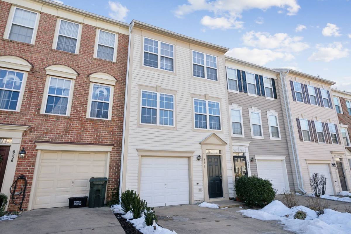 Townhouse for rent at 6224 Les Dorson Lane, Alexandria, VA 22315
