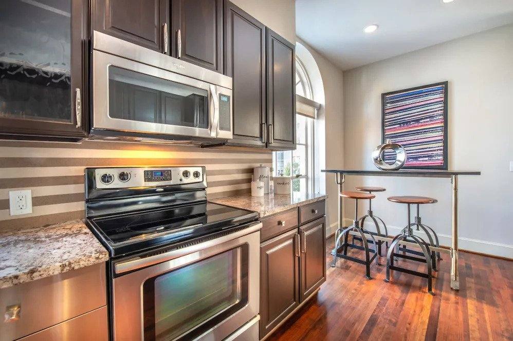 Apartment for rent at 403 N Ervay #B5-37, Dallas, TX 75201