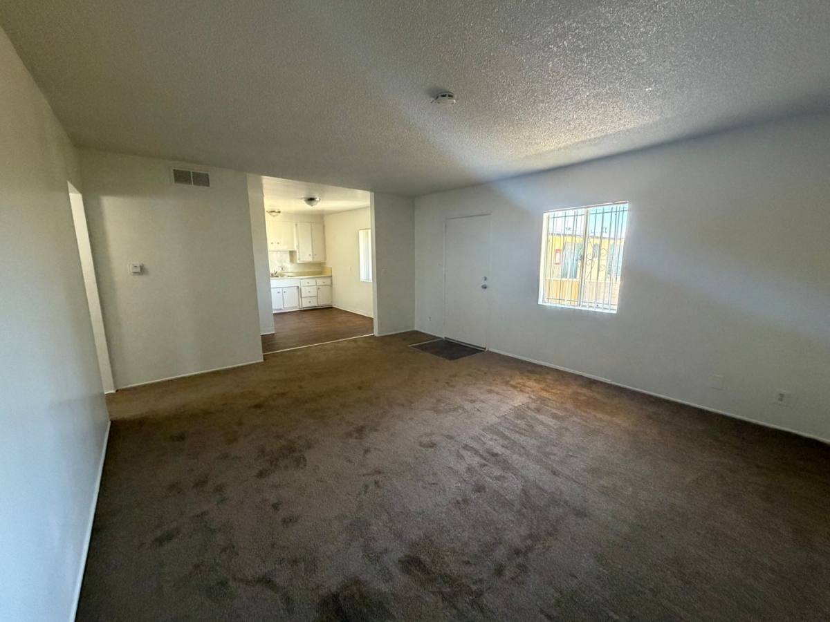 Apartment for rent at 3130 Euclid Ave, Lynwood, CA 90262