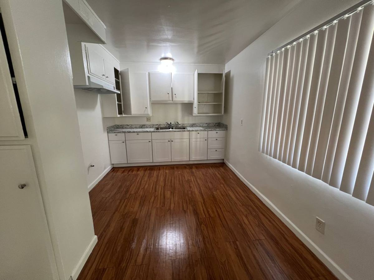 Apartment for rent at 3130 Euclid Ave, Lynwood, CA 90262