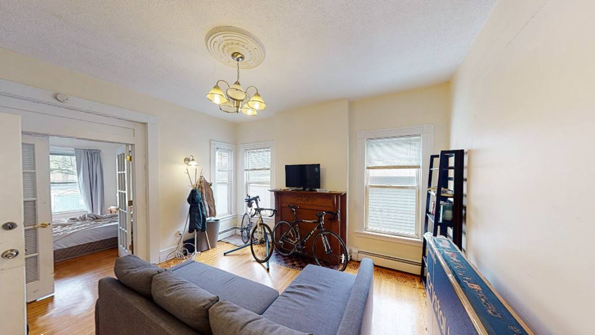 Apartment for rent at 382-384 Crown St, New Haven, CT 06511