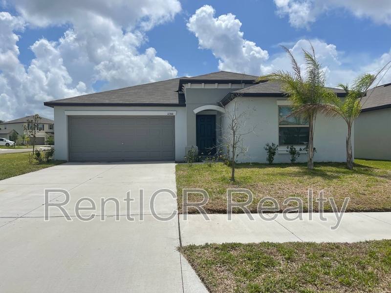 House for rent at 11364 Misty Moss Dr, Wimauma, FL 33598