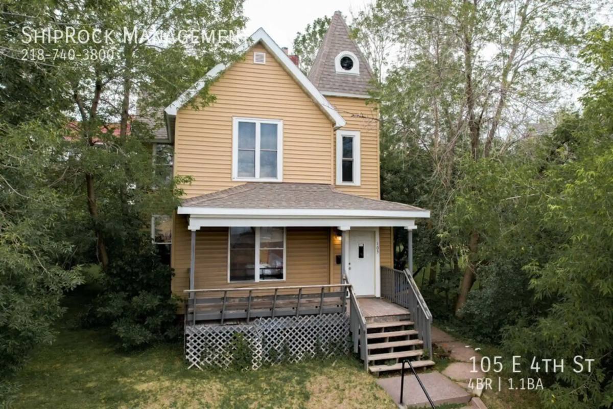 House for rent at 105 E 4th St, Duluth, MN 55805