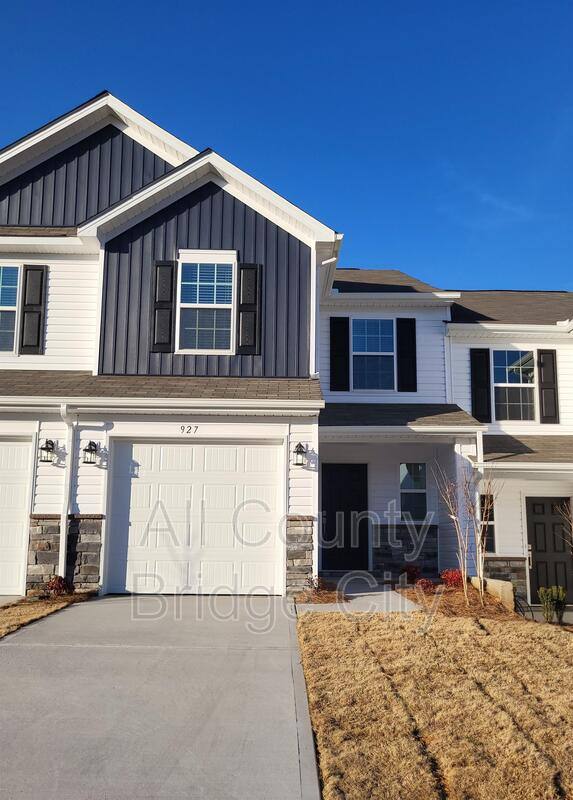 Townhouse for rent at 927 Powder Creek Dr, Redlands, CA 92375