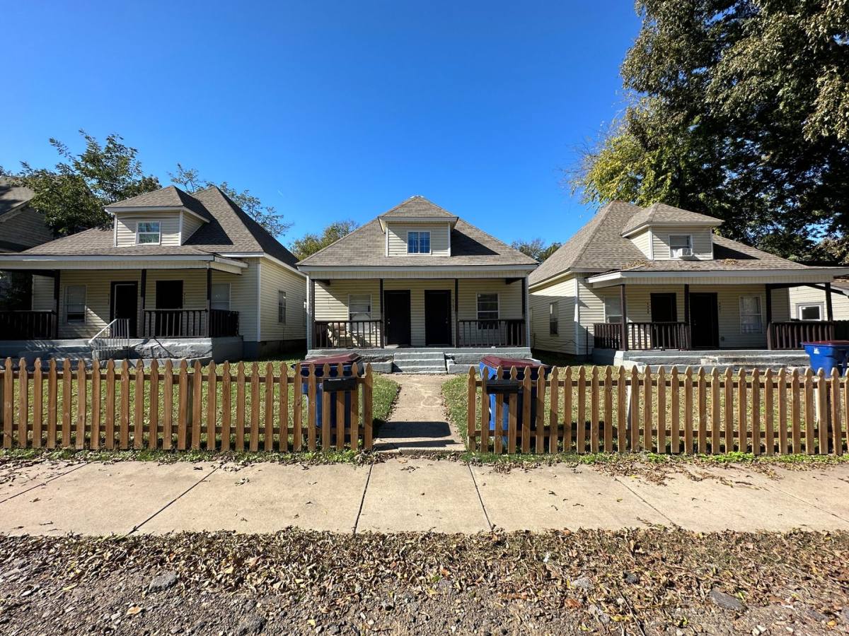 Apartment for rent at 908-912 S 19th St, Fort Smith, AR 72901