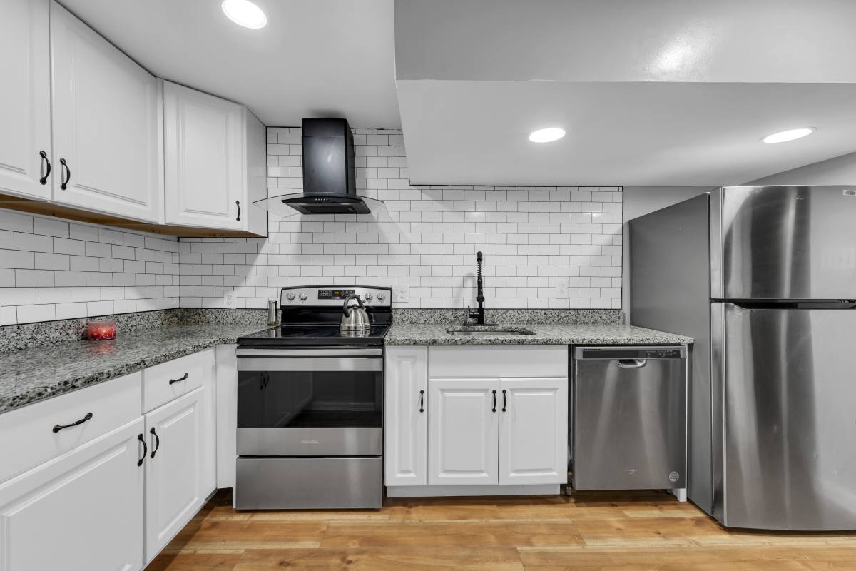 Apartment for rent at 810 N Broadway #1, Baltimore, MD 21205