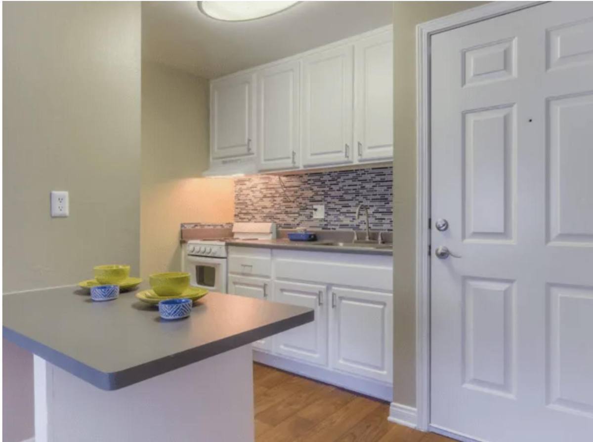 Apartment for rent at Twenty 2 Eleven, 20211 Sherman Way #152, Winnetka, CA 91306
