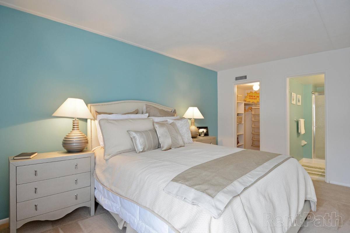 Apartment for rent at 25 Golfview Dr, Newark, DE 19702