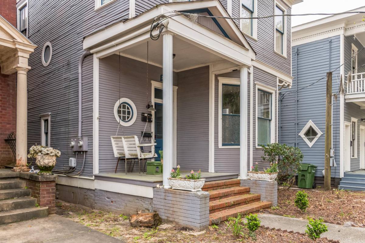 House for rent at 2114 Lincoln St, Savannah, GA 31401