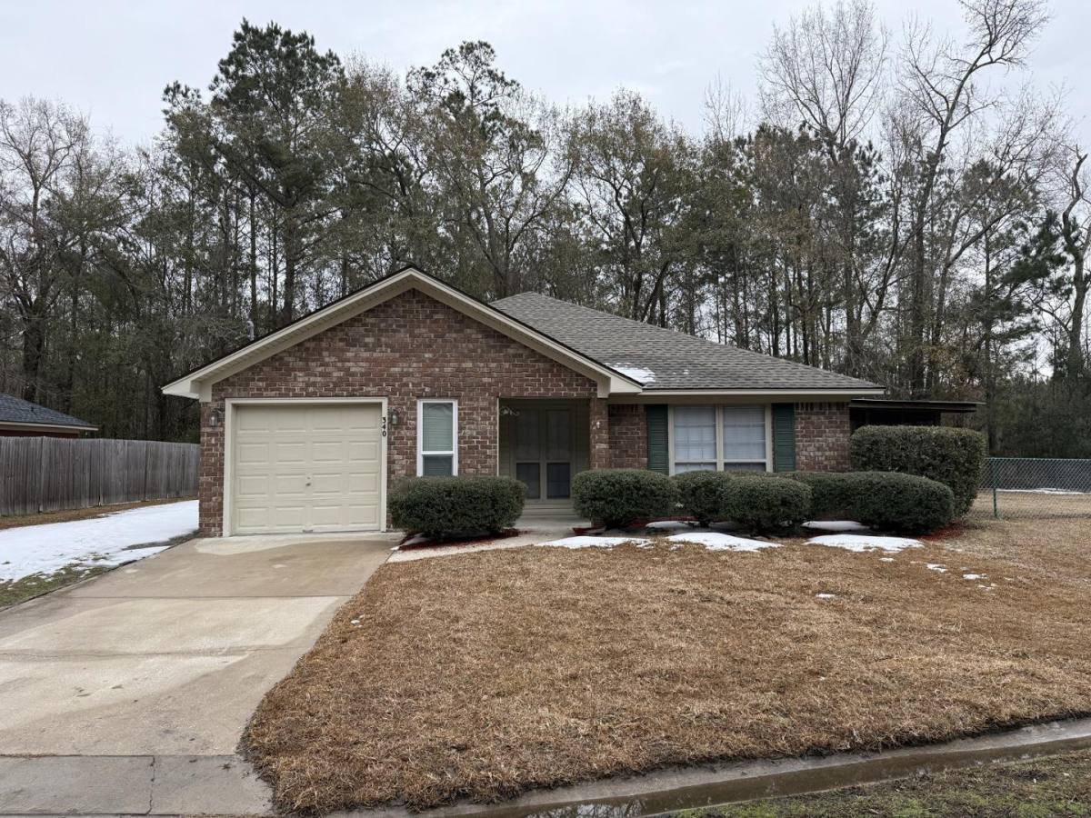 House for rent at 340 Clark St, Richmond Hill, GA 31324