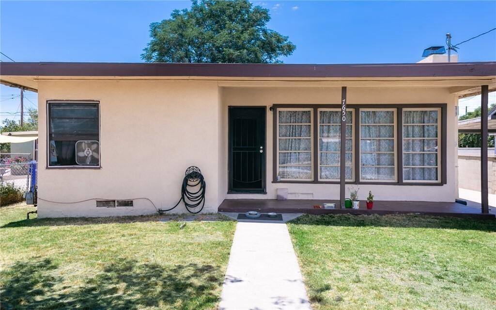 House for rent at 7650 Elm St #1, San Bernardino, CA 92401
