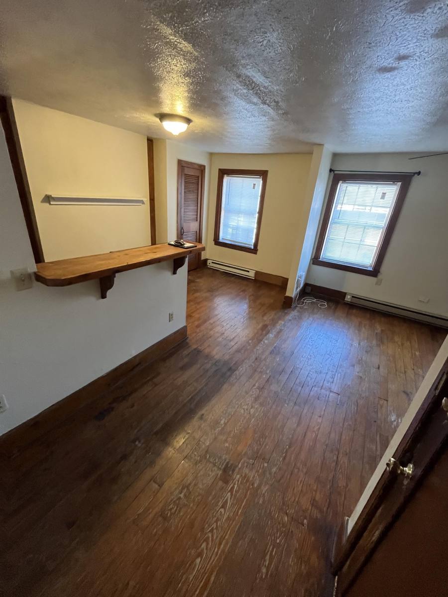 Apartment for rent at 333 N Loudoun St #2A, Winchester, VA 22601