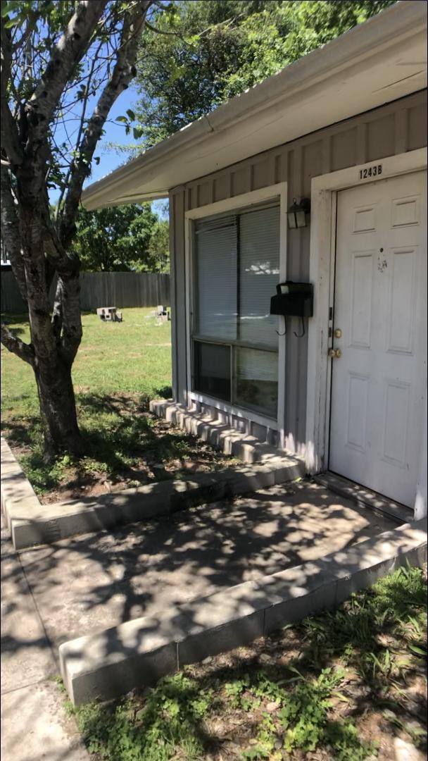 House for rent at 1243 N Lbj Dr #B, San Marcos, TX 78666