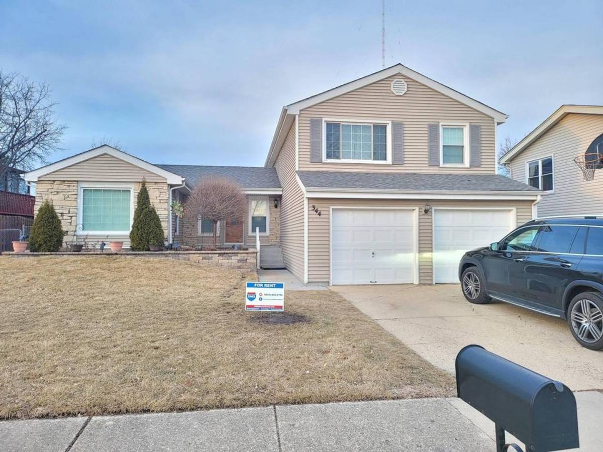 House for rent at 344 Boulder Dr, Glendale Heights, IL 60139