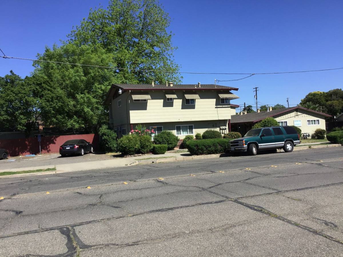 Apartment for rent at 1119 G St, Marysville, CA 95901