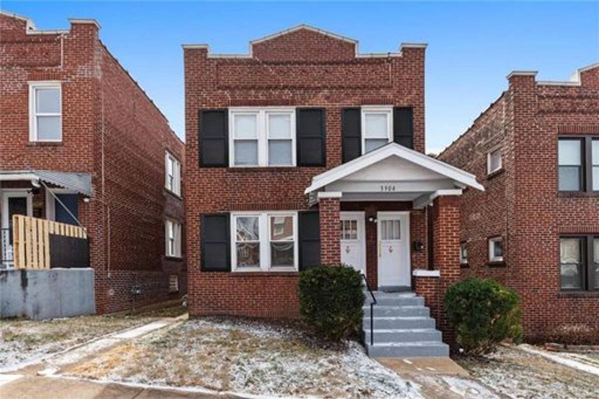 Apartment for rent at 3904 Miami St, Saint Louis, MO 63116