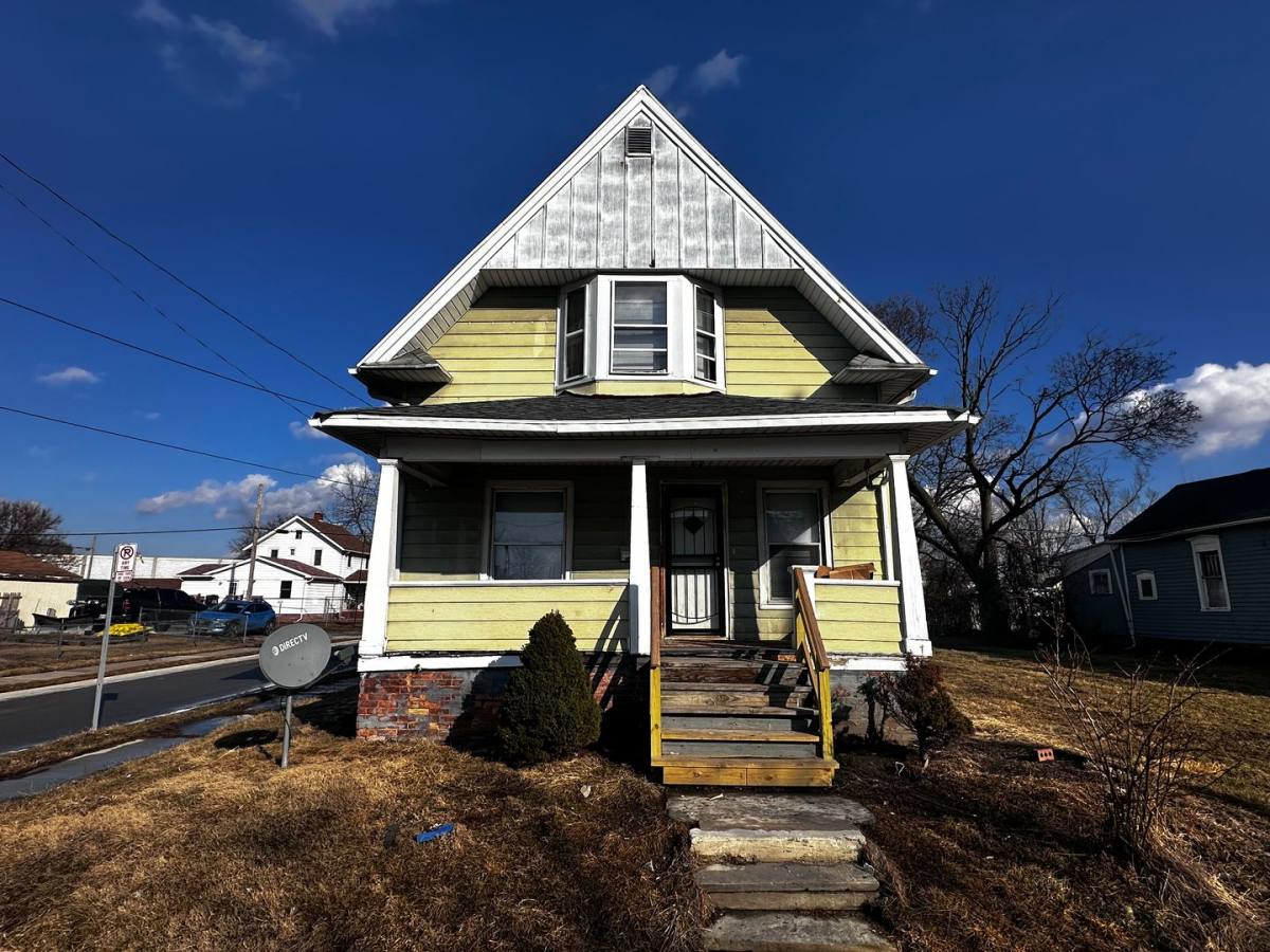 House for rent at 247 Sumner St, Toledo, OH 43609