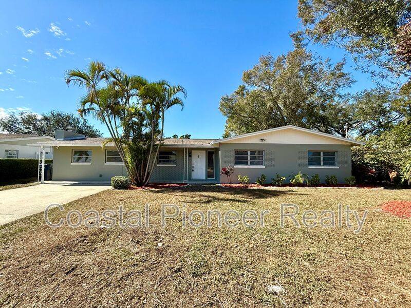 House for rent at 3944 E Eden Roc Circle, Tampa, FL 33634