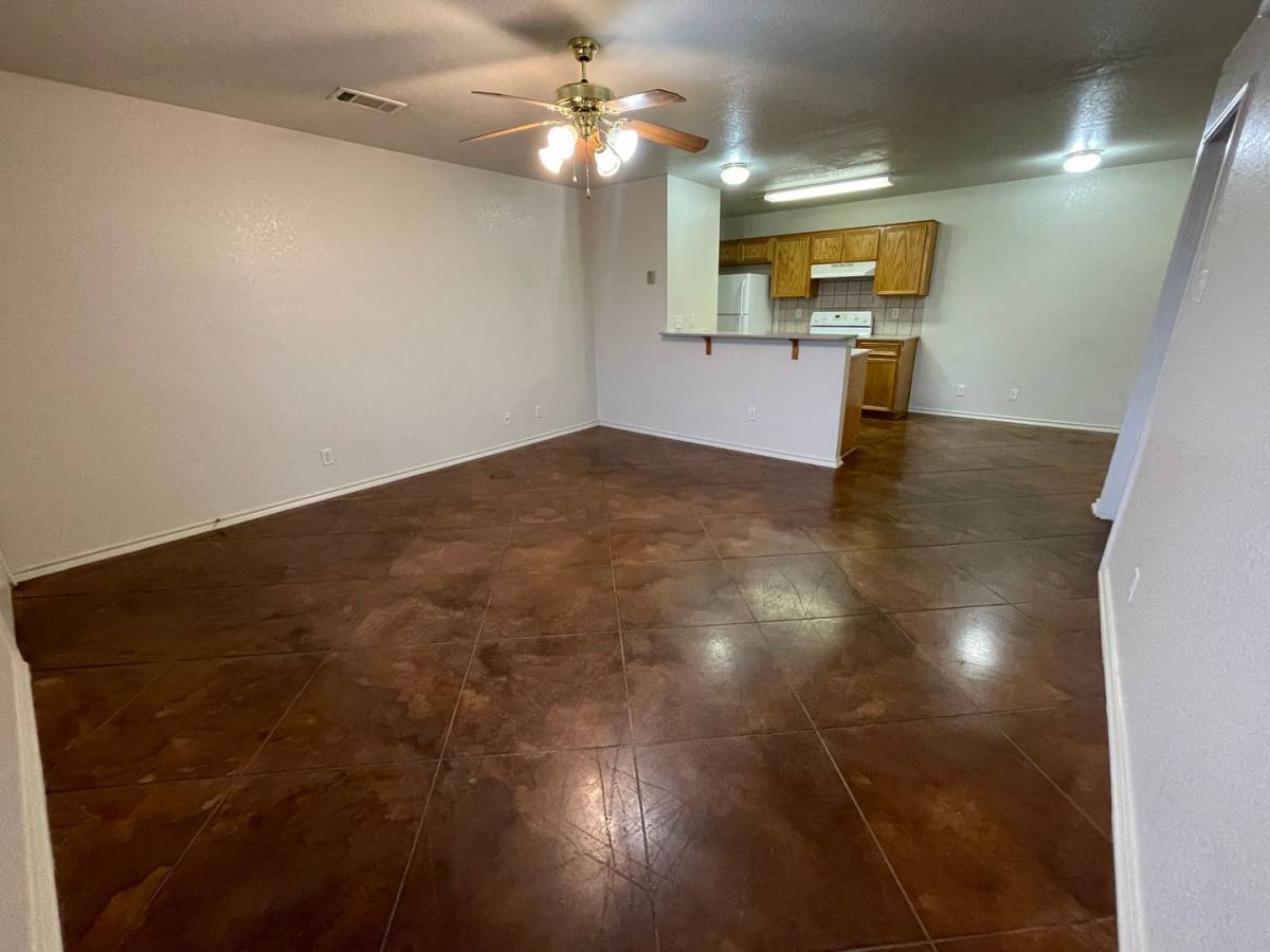 Apartment for rent at 411 E Central Texas Expressway, Killeen, TX 76541