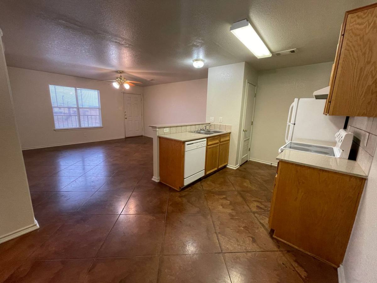 Apartment for rent at 411 E Central Texas Expressway, Killeen, TX 76541