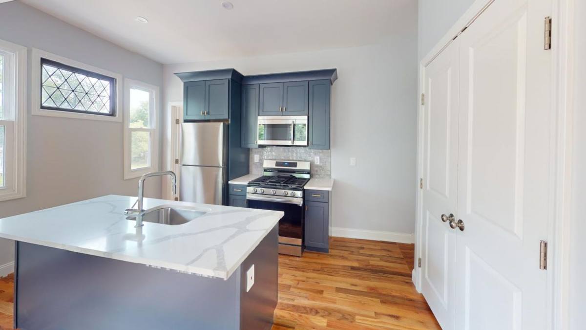 Apartment for rent at 544 Whitney Ave, New Haven, CT 06511