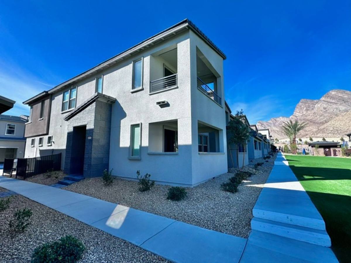 House for rent at 11422 Ethereal Landing Ave, Las Vegas, NV 89138