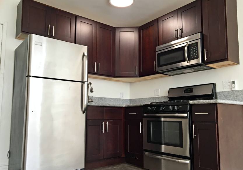 Apartment for rent at 6873 Franklin Ave #305, Los Angeles, CA 90028