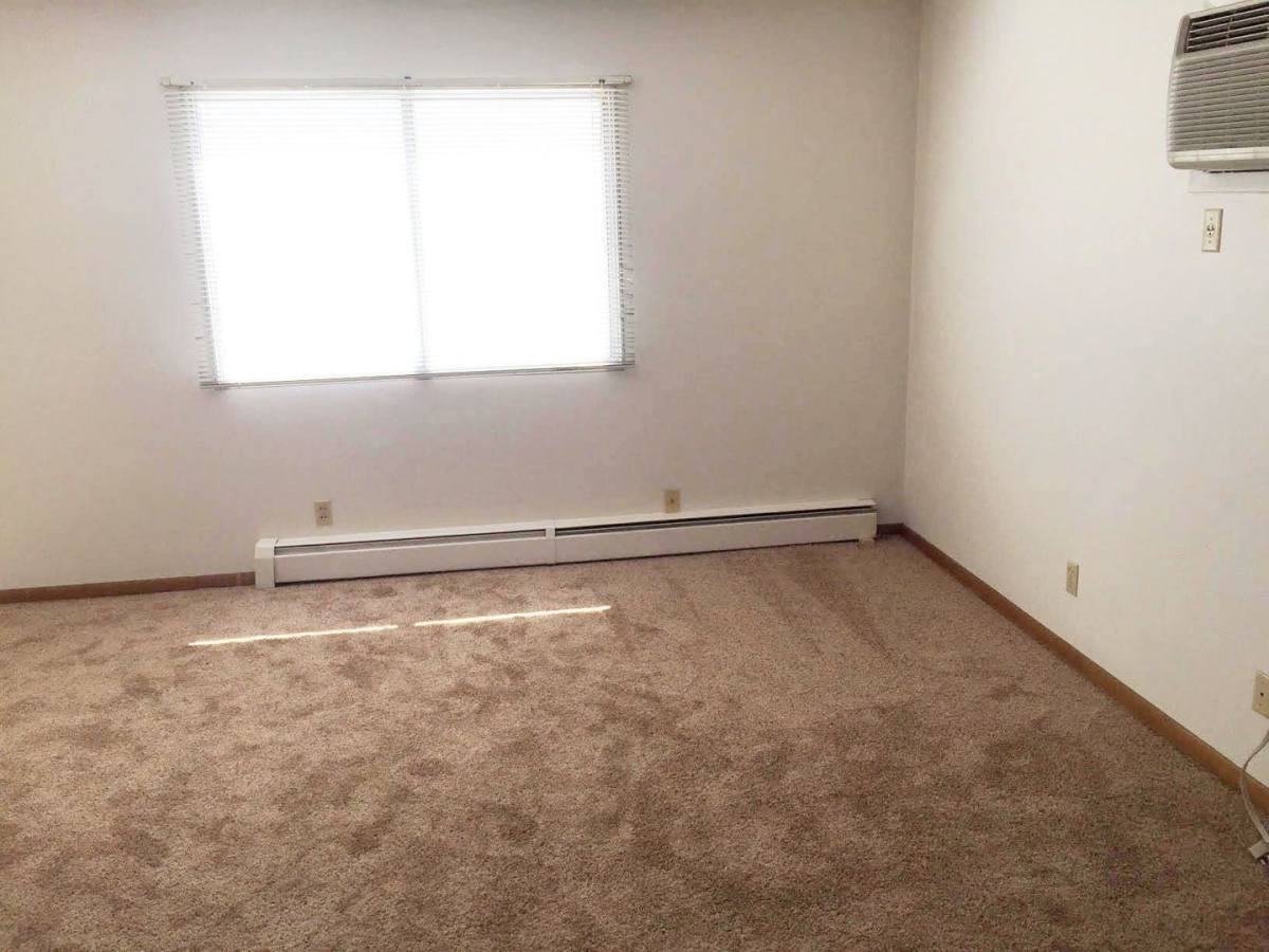 Apartment for rent at 806 24th, Ames, IA 50010